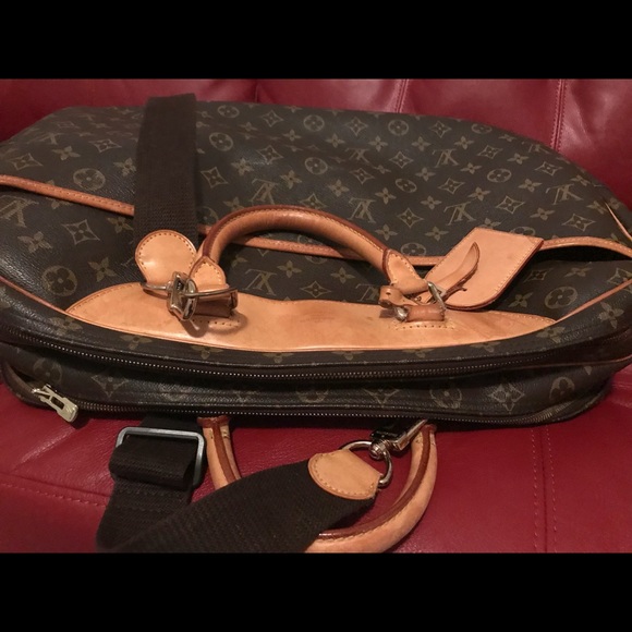 Louis Vuitton Travel Bag - Picture 5 of 8